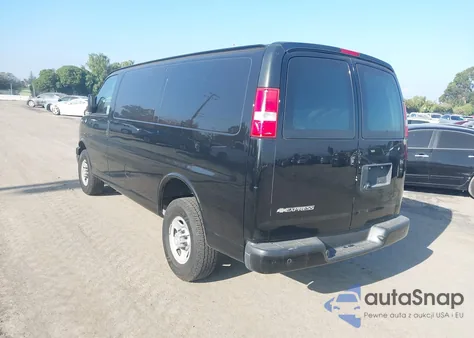 2017 Chevrolet Express 2500 Work Van from USA, damaged, VIN 1GCWGAFF4H1302971